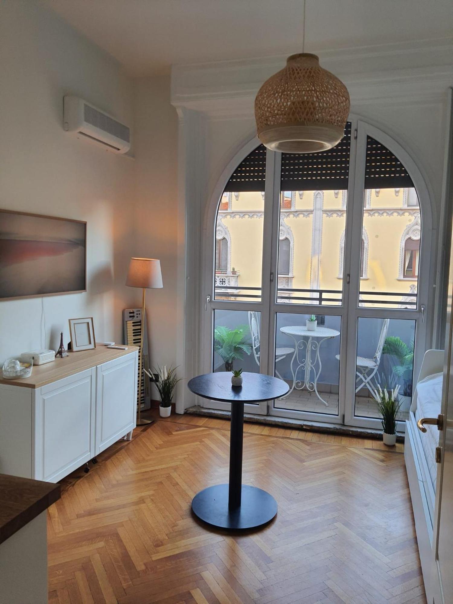 Appartamento Elegante Monolocale - Pecchio 1930 Milano